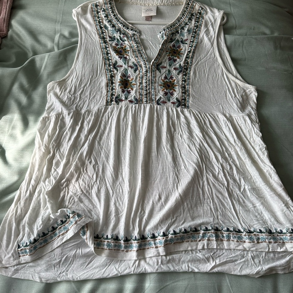 Knox Rose Fashion Embroidered Tank